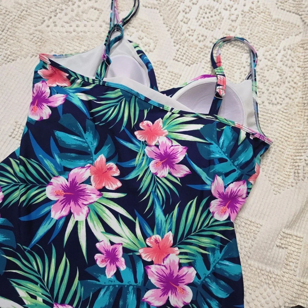 Croft & Barrow Tropical Floral Bust Enhancer Twisted Tankini Top Swimwear L